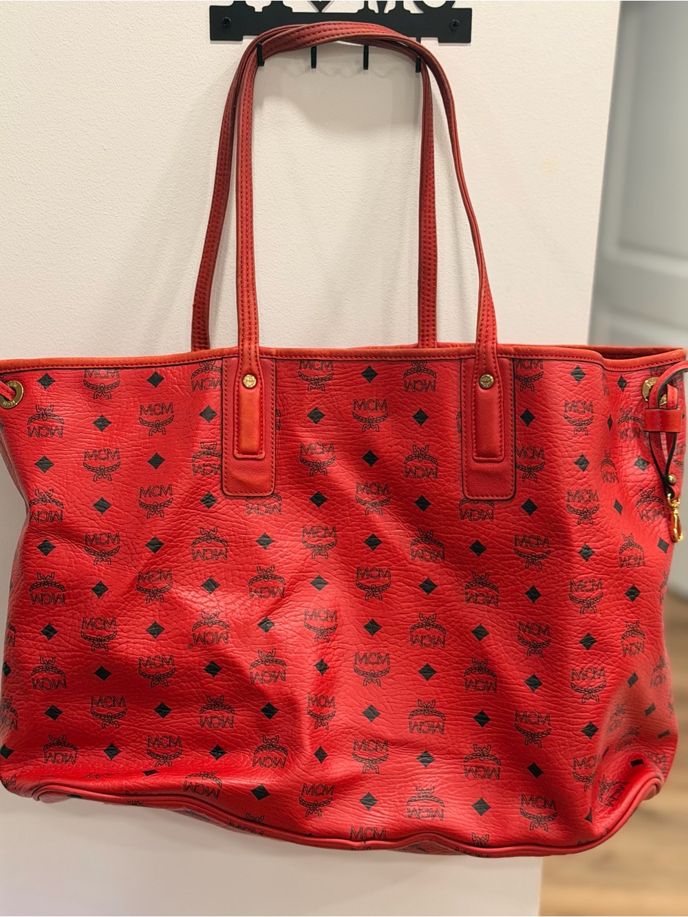 MCM Red Logo-Print Visetos Tote